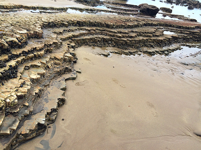 Abalone Cove tidepools rock layers