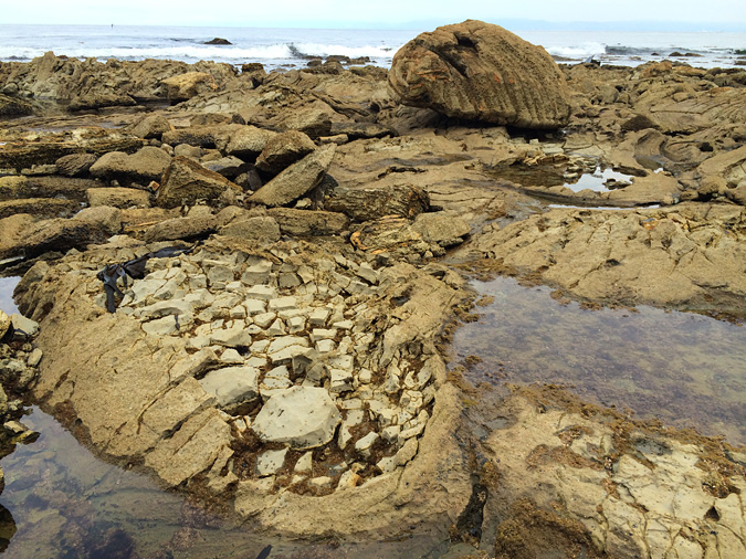 Some weird rock formations near the wreck